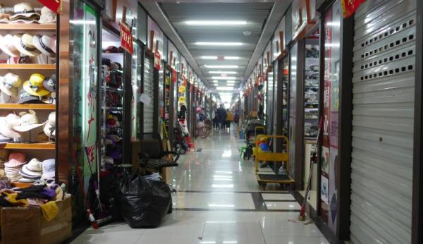 【上觀新聞】當(dāng)前國際貿(mào)易形勢下,義烏小商品的生意還好嗎?