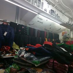 西湖服裝(小商品)批發(fā)城(百勝批發(fā))電話, 地址, 價格, 營業(yè)時間(圖)-服飾鞋包-東莞購物-大眾點評網(wǎng)