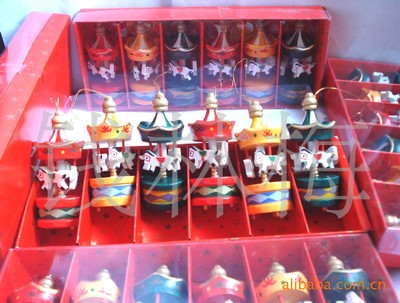旋轉(zhuǎn)木馬掛件 手機(jī)掛件 汽車掛件圣誕樹(shù)掛件